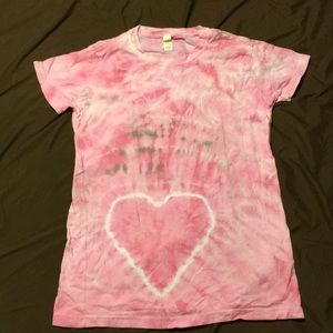 Juniors heart Tye dye tee large